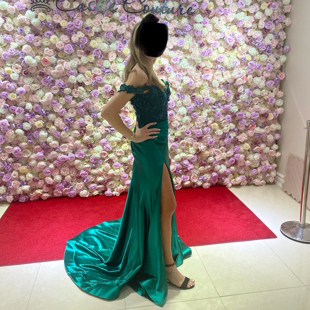 Sherri Hill Emerald Green Prom Dress
